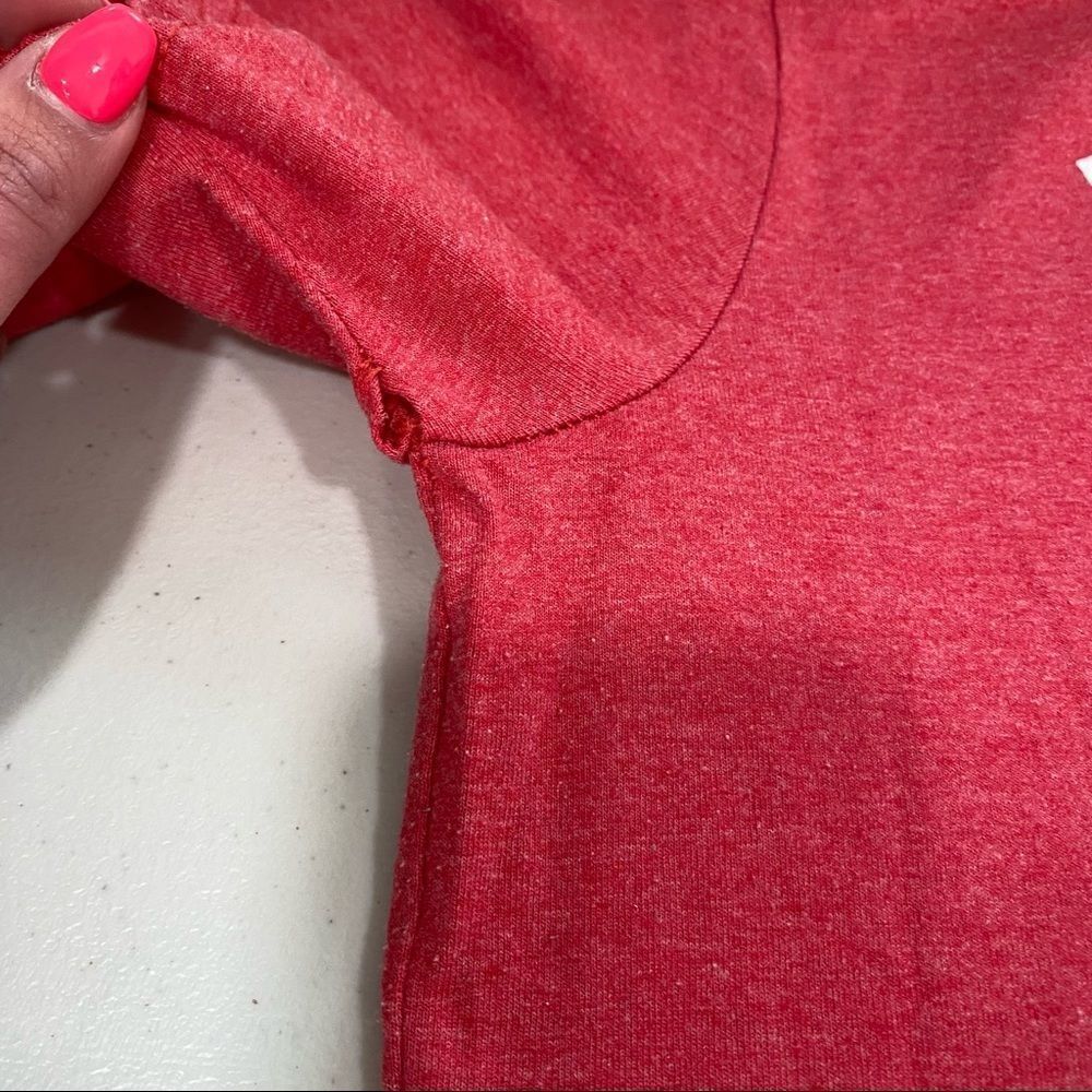 DISNEY 7 Dwarfs Red Crew neck Short sleeve Graphic Logo Tee - Picture 4 of 7